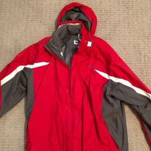 COLUMBIA WINTER-COAT WITH HOOD (LARGE)